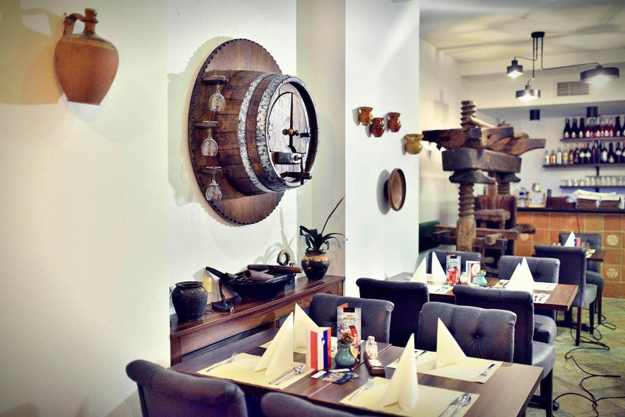 בידגוז'יז' Hotel 97 מראה חיצוני תמונה